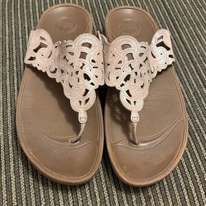 Fitflop Women's Pink Laser-Cut Thong Sandals